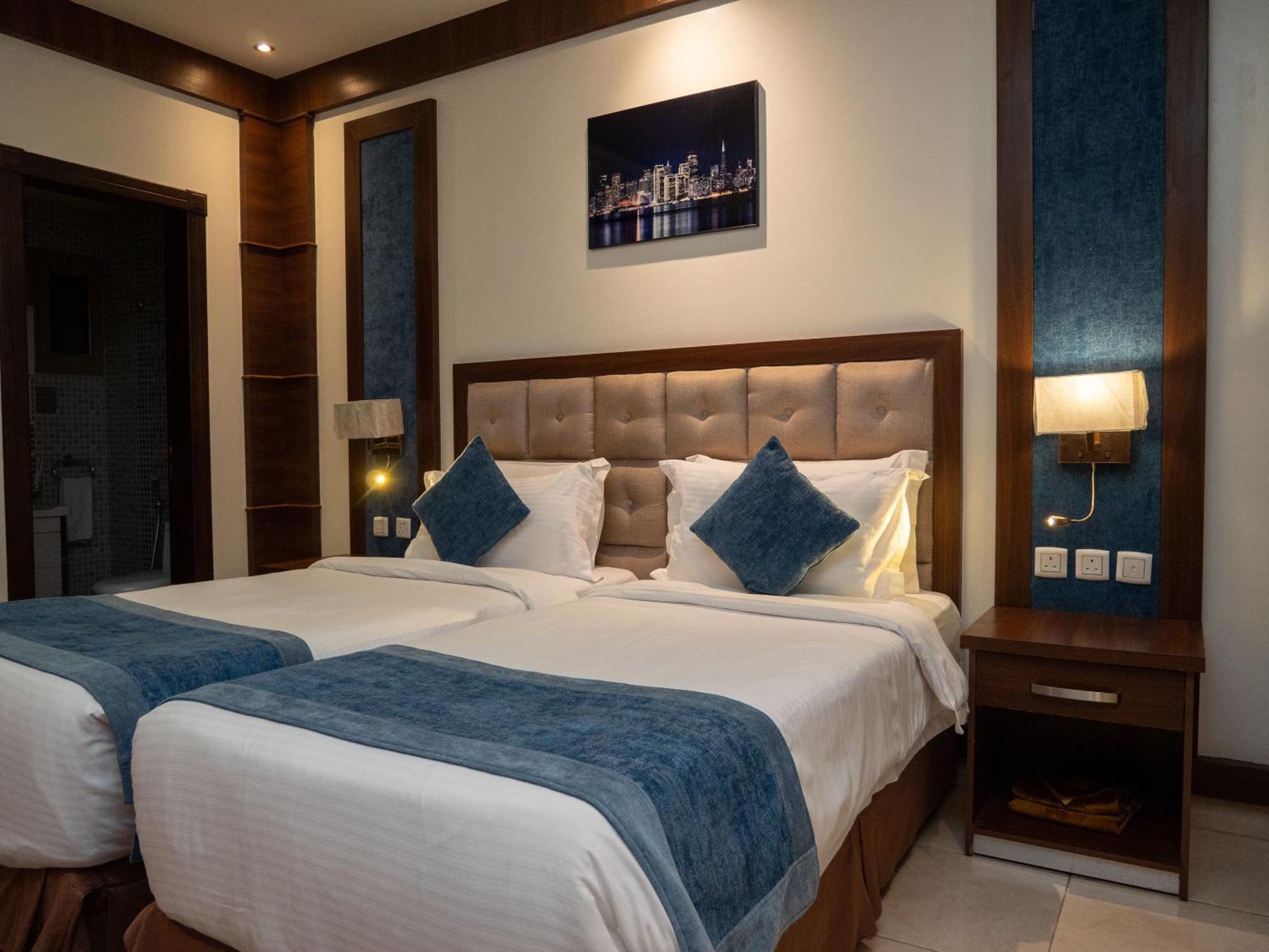 Innyar Hotel Riyad Extérieur photo