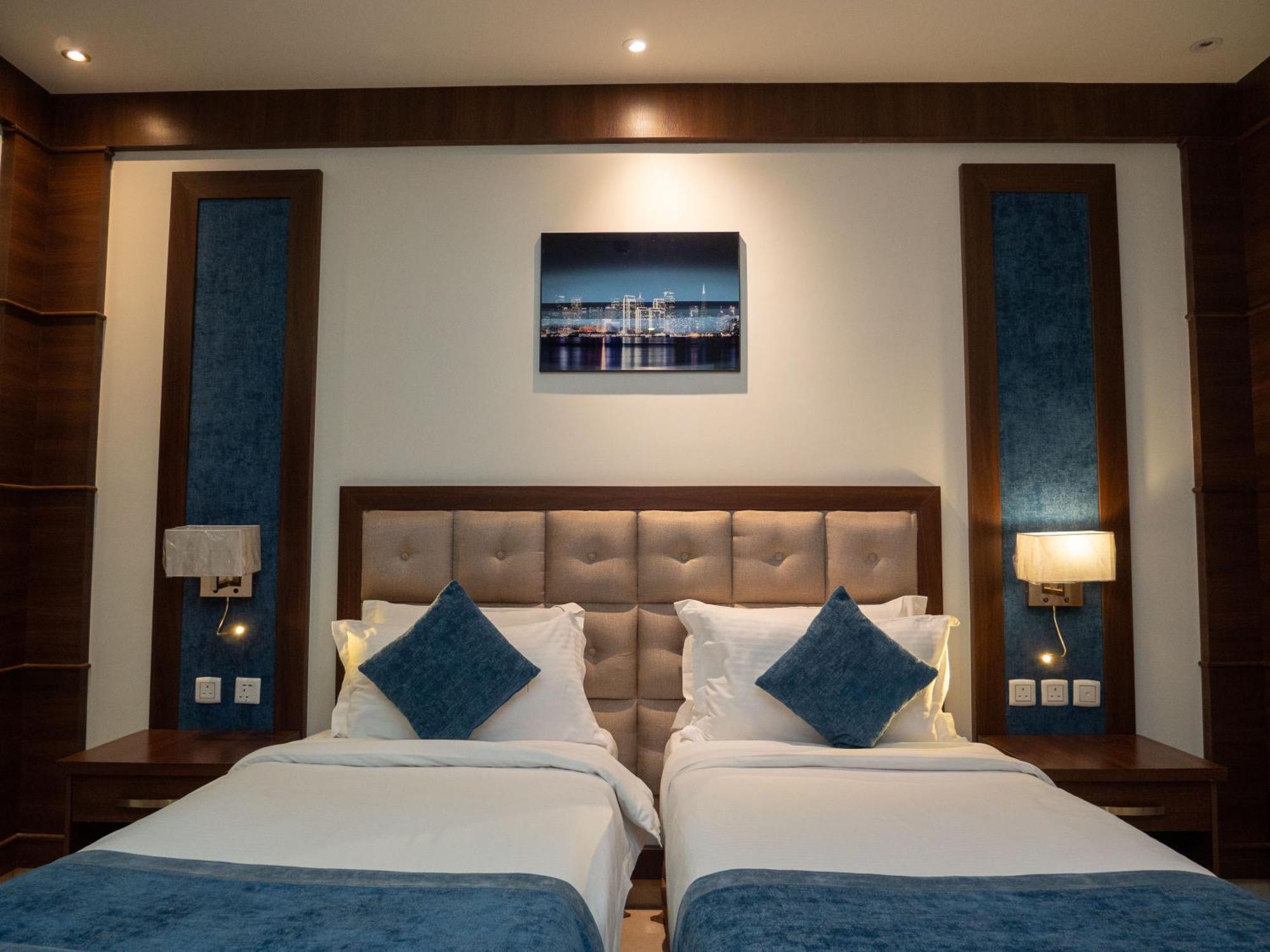 Innyar Hotel Riyad Extérieur photo